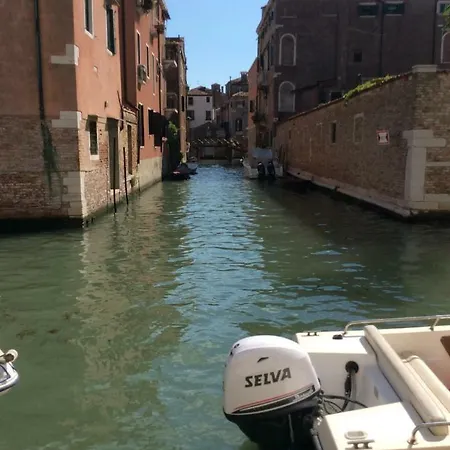 Apartamento Luminoso Con Vista Canale