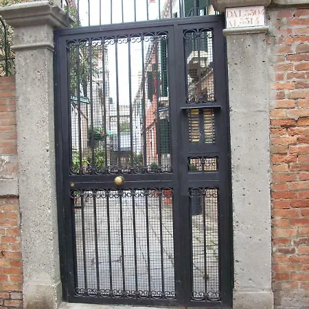 Luminoso Con Vista Canale Apartmán *