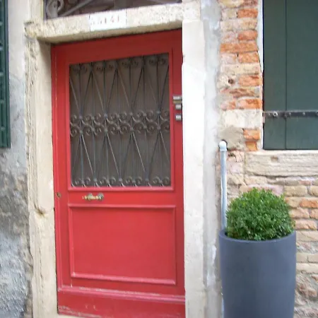 Luminoso Con Vista Canale Apartmán